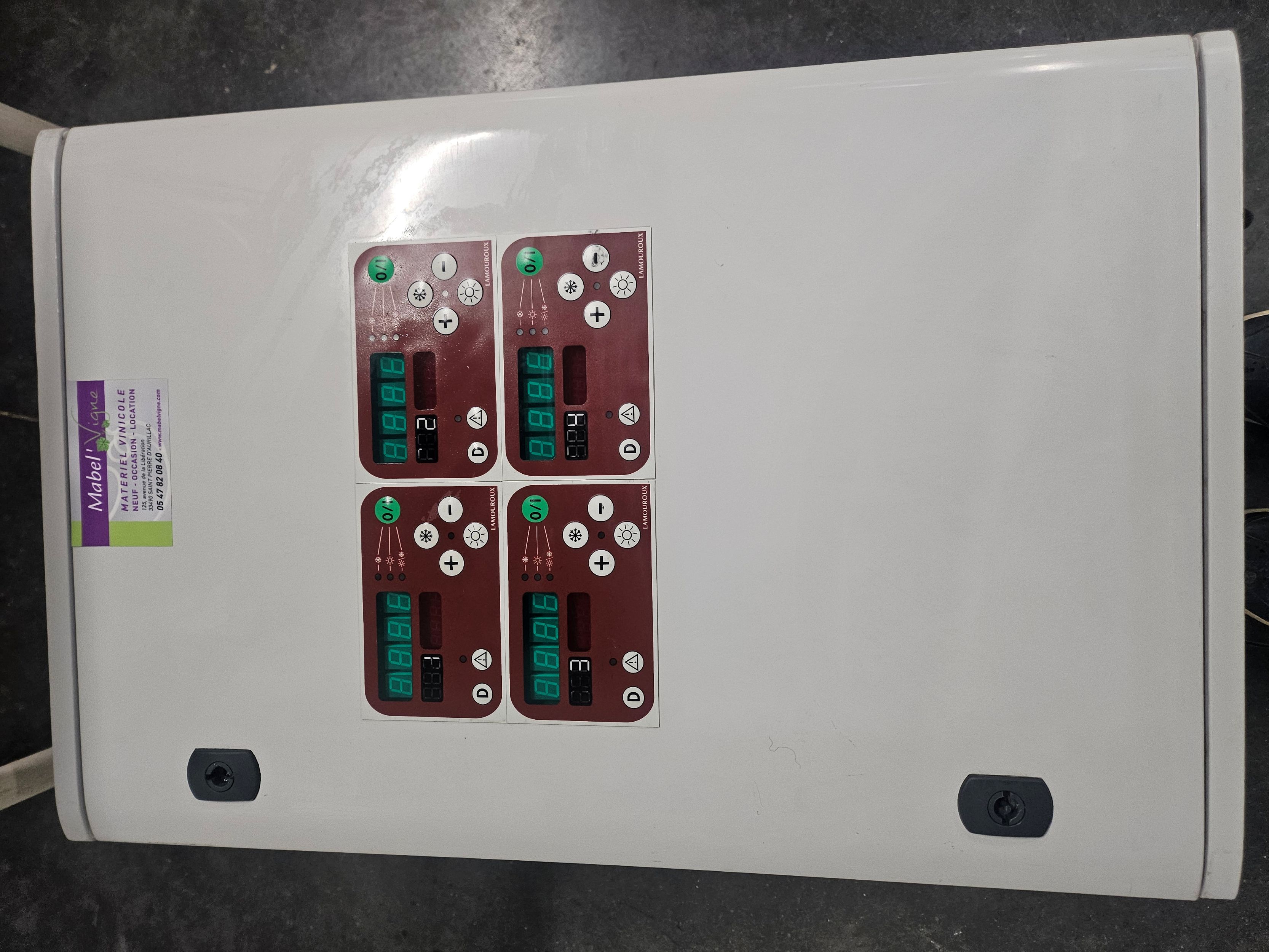 Armoire thermor&eacute;gulation 4 cuves e